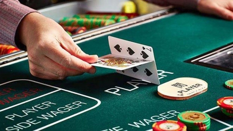 Cách chơi baccarat và các thuật ngữ liên quan